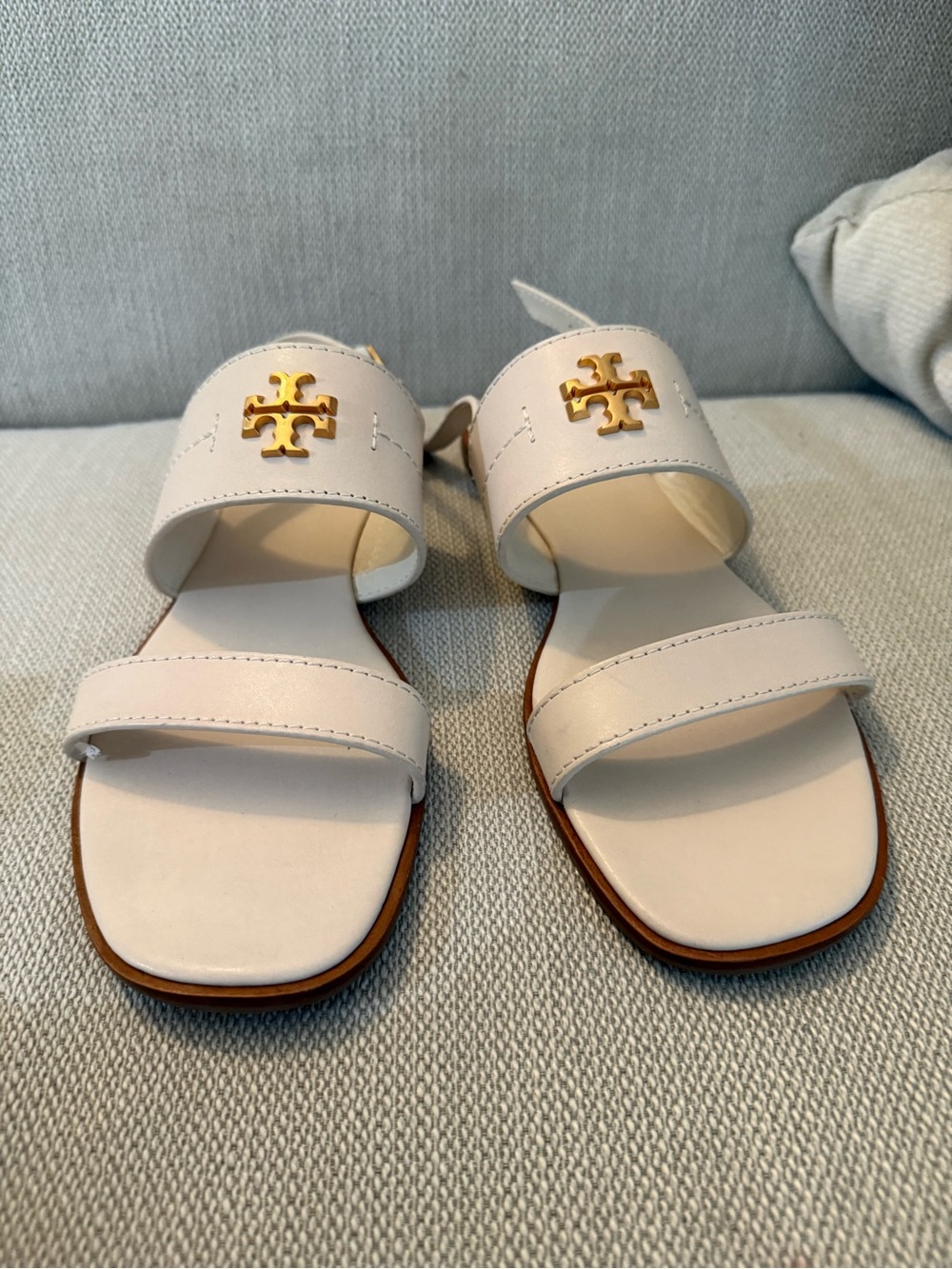 Tory Burch mini Everly back strap Cream Leather Logo Slingback Sandals - Picture 2 of 5